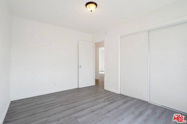 Foto del edificio - 241 W 84th St