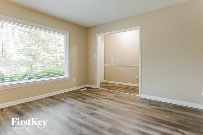 Foto del edificio - 3500 Ridgecrest Dr