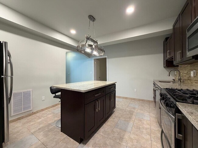 Foto del edificio - 311 5th St