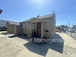 Building Photo - 1680 24th St