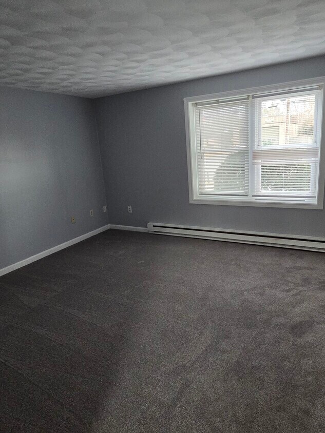 Foto principal - 471 W Shore Rd