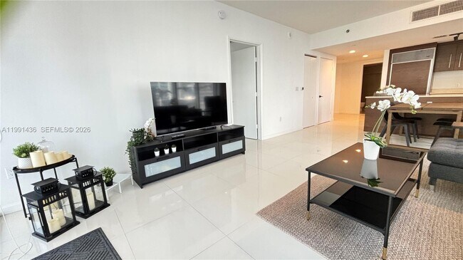 Foto del edificio - 495 Brickell Ave