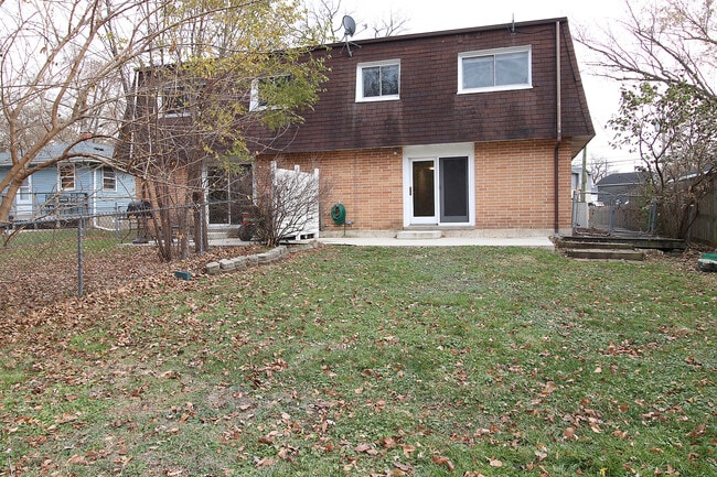 Building Photo - 24218 W Main St