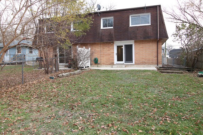 Foto del edificio - 24218 W Main St