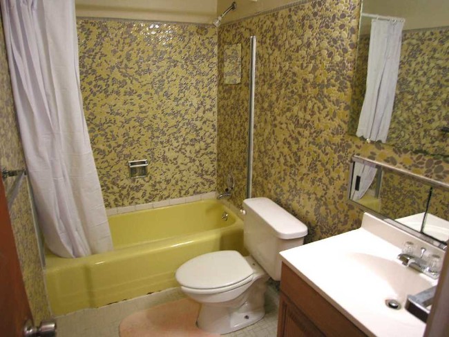 Bathroom - Woodland Apartments