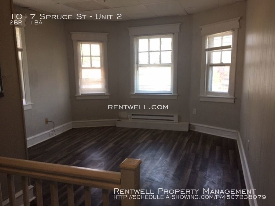 Primary Photo - 1017 Spruce St