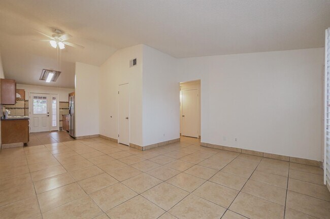 Foto del edificio - 6513 Pinon Pine Way