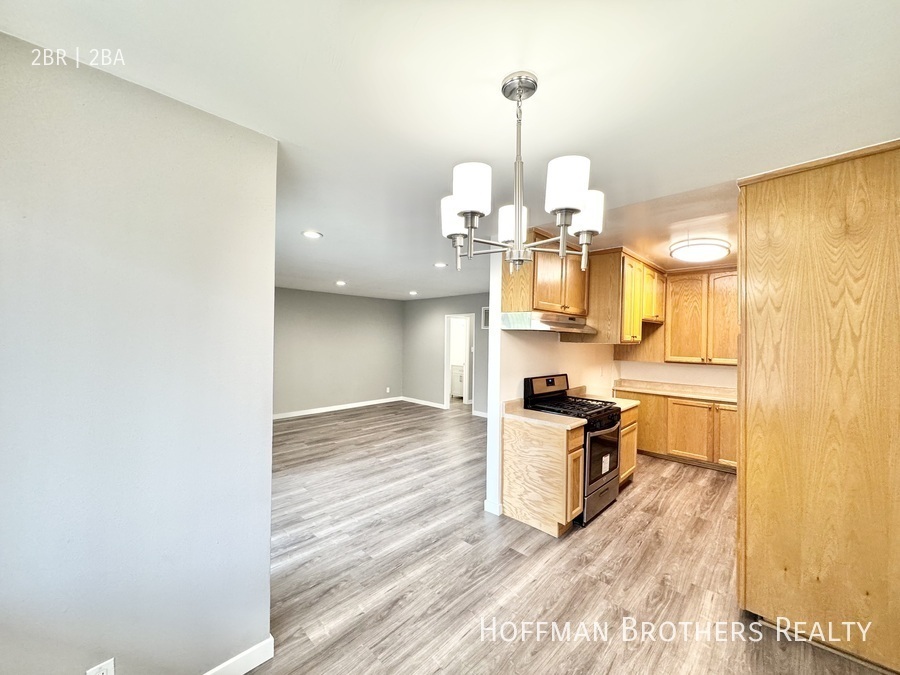 Foto principal - 5415 Newcastle Ave