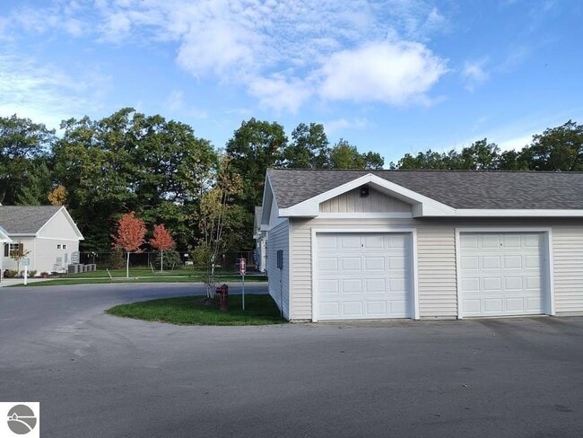 Foto del edificio - 1542 Simsbury St