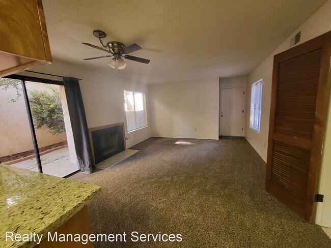 Building Photo - 3 br, 2.5 bath House - 4147 Pinewood Lake Dr.