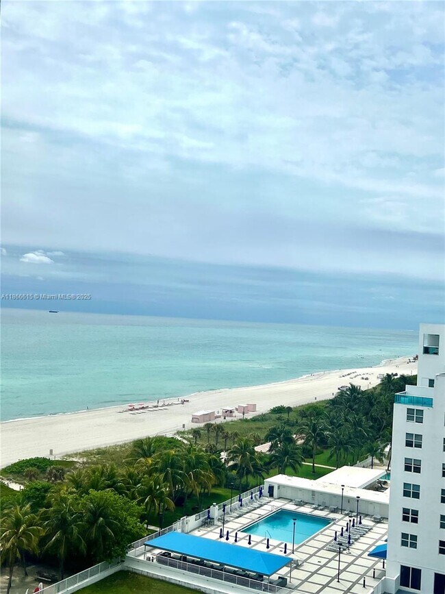 Foto del edificio - 5005 Collins Ave