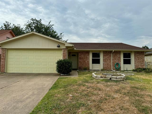 Foto principal - 2312 Versailles Dr