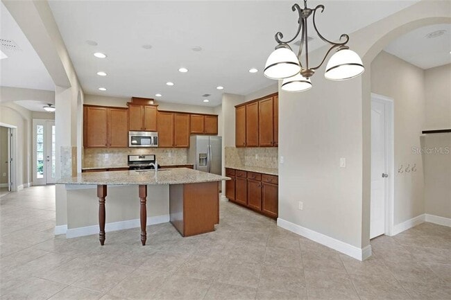 Building Photo - 5320 Fishhawk Ridge Dr