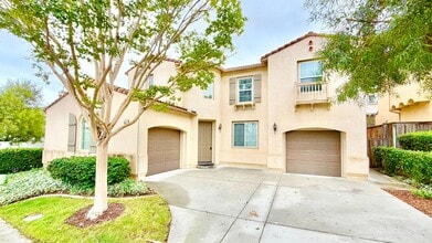 Building Photo - 531 Camino Verde
