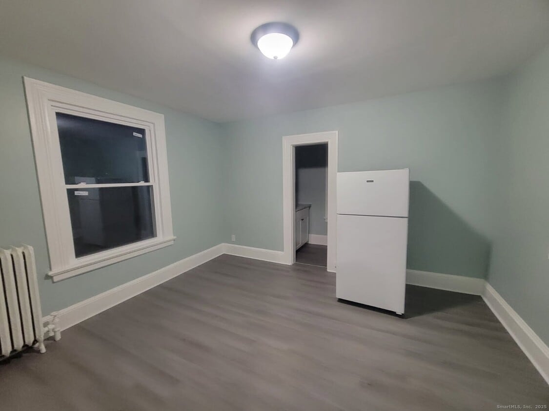 Building Photo - 21 Pearl St