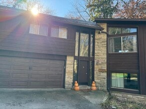 Building Photo - 37835 Atkins Knoll Rd