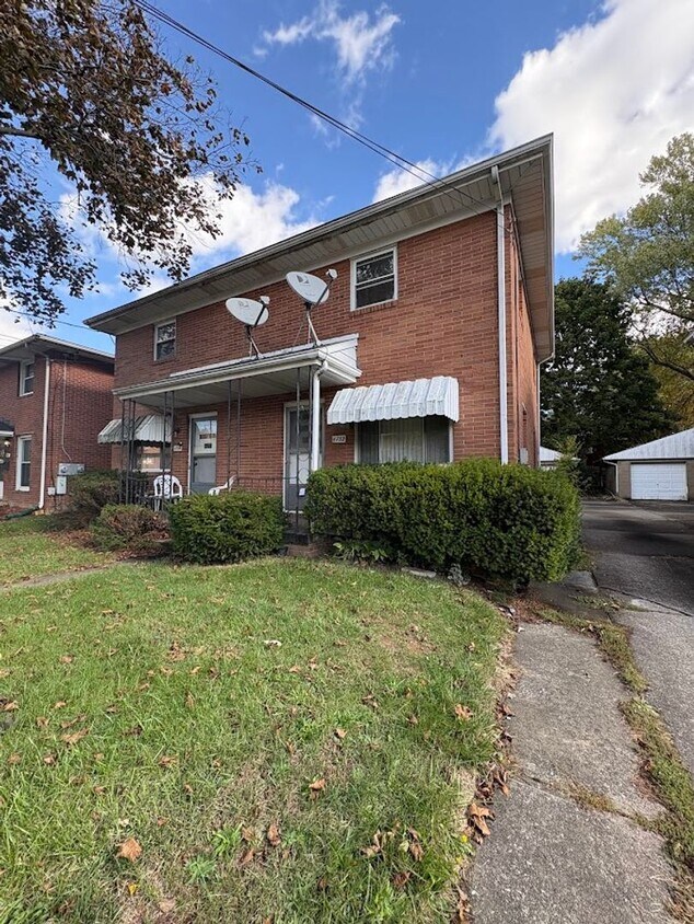 Primary Photo - 1732 Harvard Ave NW