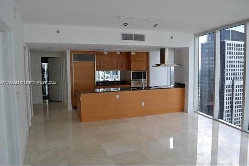 Primary Photo - 495 Brickell Ave