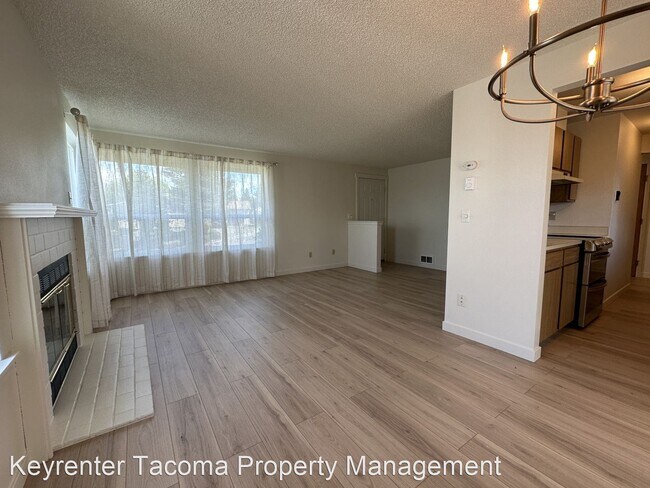 Foto del edificio - 2 br, 1 bath House - 3422 N Bristol St