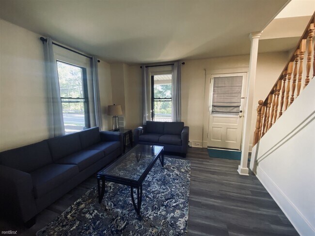Building Photo - 6 br, 3.5 bath House - 908 Fuller St 908 F...