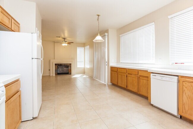 Foto del edificio - 2413 Bloomington Dr