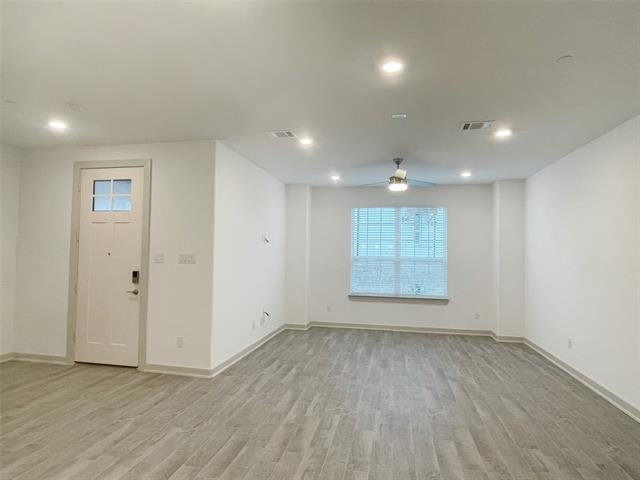 Foto del edificio - 1656 Jessica Ln