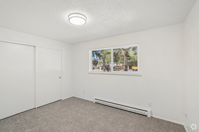 2 habitaciones, 1 baño - 1000 pies cuadrados - Dormitorio - Meadow Creek Apartments