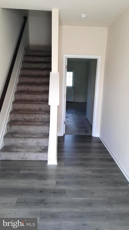 Building Photo - 821 Admiral's Quay Dr