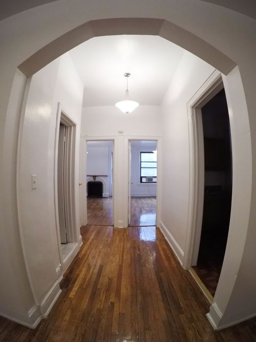 Foto del edificio - 348 W 23rd St