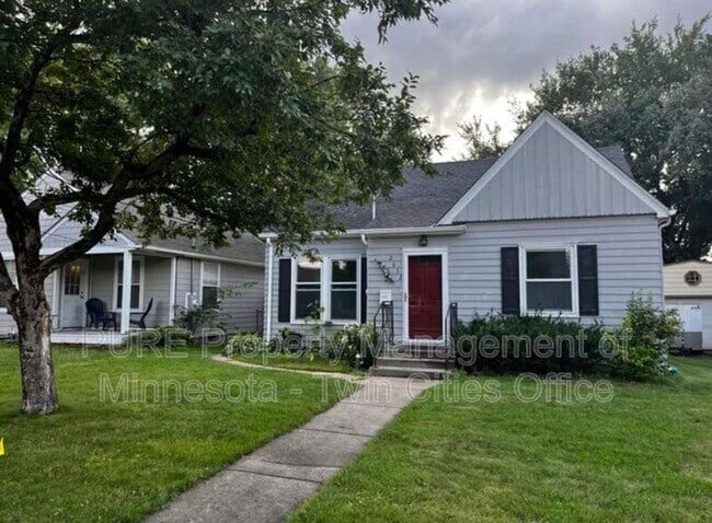Building Photo - 2632 Toledo Ave S