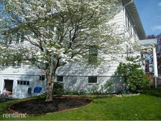Building Photo - 2 br, 1 bath Apartment - 78 Metropolitan Ave