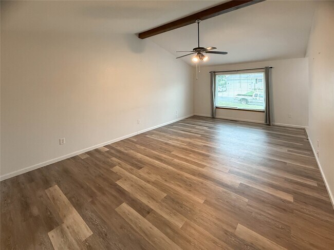 Building Photo - 102 N Ferkel St
