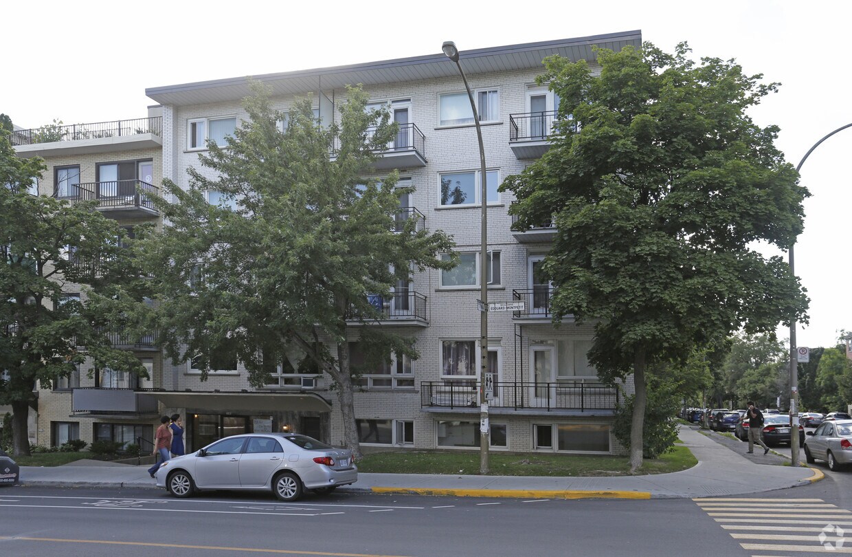 Photo du bâtiment - 3505 Blvd Édouard-Montpetit