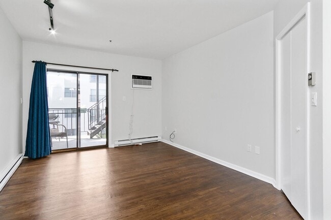Foto del edificio - 114 Monroe St