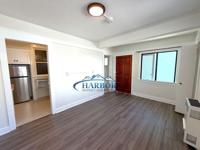 Foto del edificio - 714-718 1/2 W. 40th Street