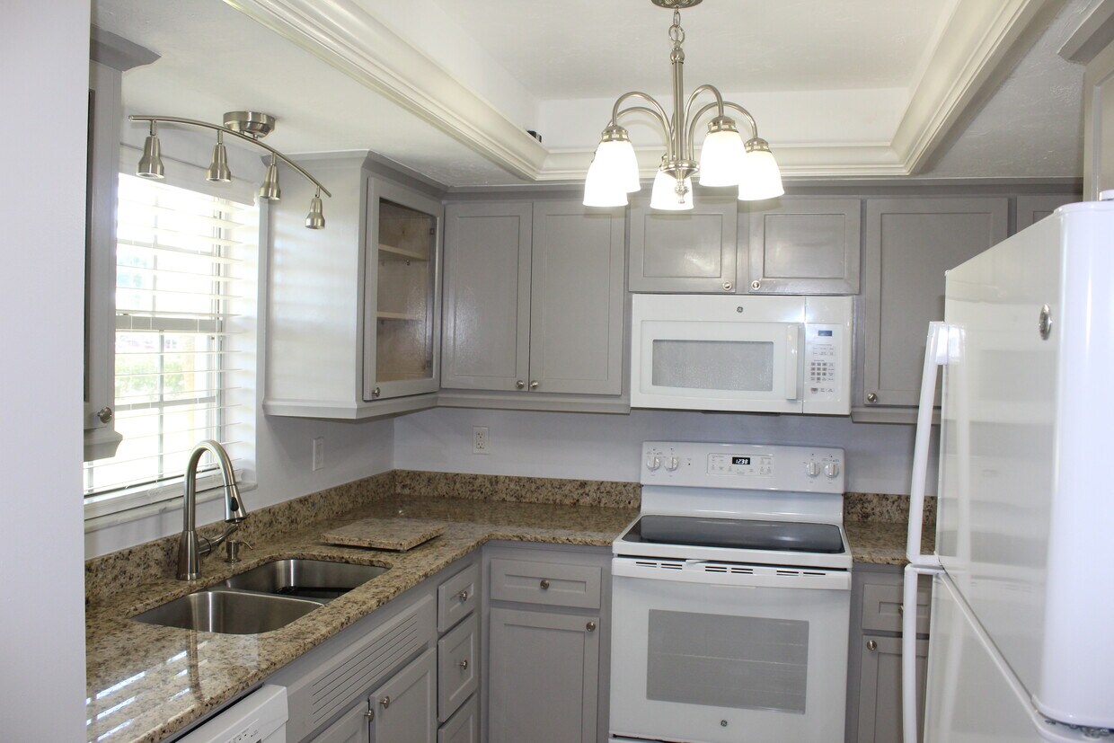 315 St Andrews Blvd Unit C 7, Naples, FL 34113 Condo for Rent in