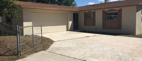 Building Photo - 1912 Saxon Blvd