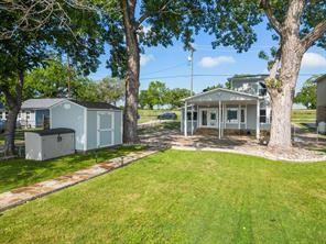 Foto principal - 1941 E Lake Dr