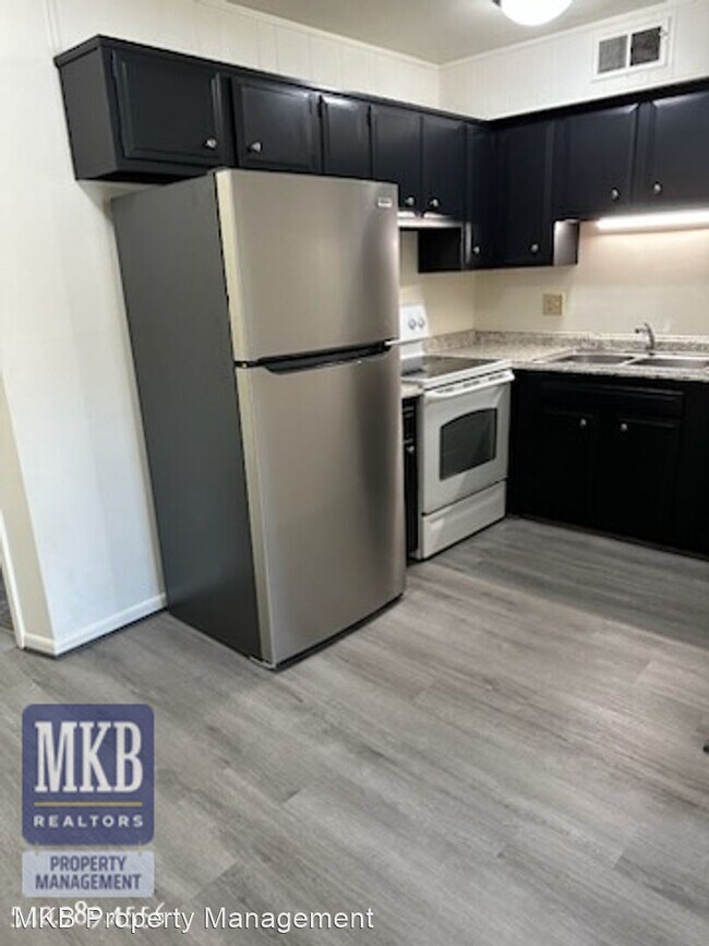Building Photo - 2 br, 1 bath House - 420 Albemarle Ave SW ...