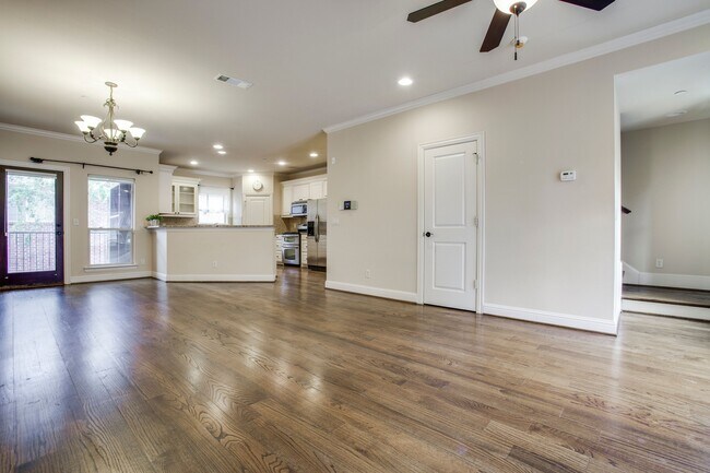 Foto del edificio - 3430 McFarlin Blvd