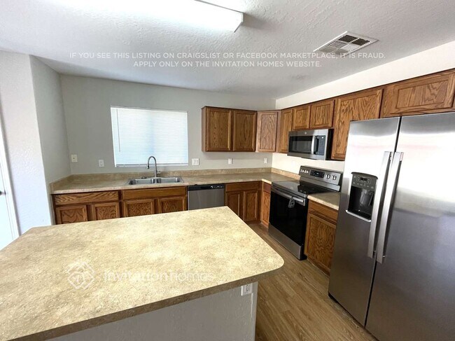 Building Photo - 23440 W Mohave St