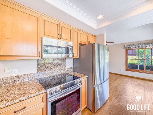 Building Photo - Spacious 3BD/2BA Home in Rancho Bernardo with Large Backyard w/ Garden Beds & 2-Car Garage
