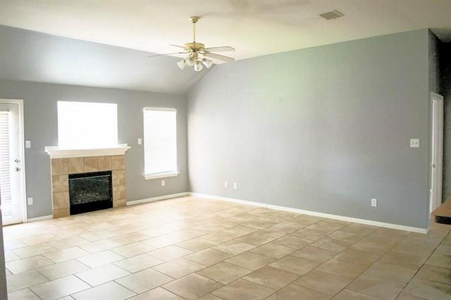 Building Photo - 1584 Meadowview Dr