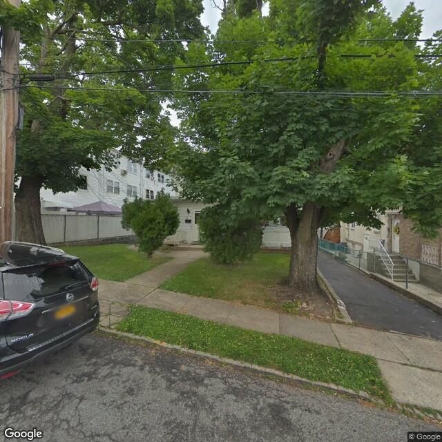 Primary Photo - 13 Hull Ave