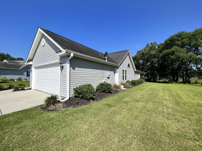 Photo - 187 Heath Dr House