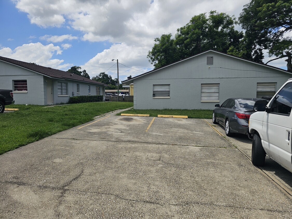 Primary Photo - 1409 Laura St
