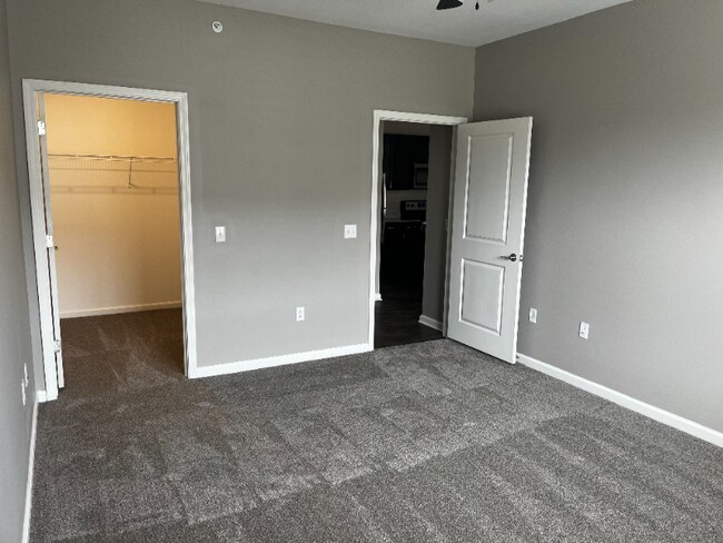 Building Photo - 1375 Park 33 Blvd
