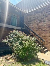 Building Photo - 8109 Skillman St