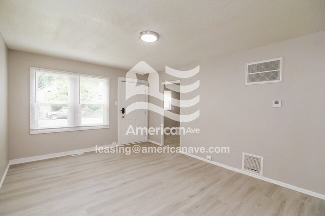 Building Photo - 2710 Fletcher St