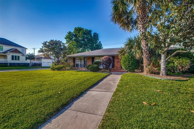 Foto del edificio - 4062 Falkirk Ln